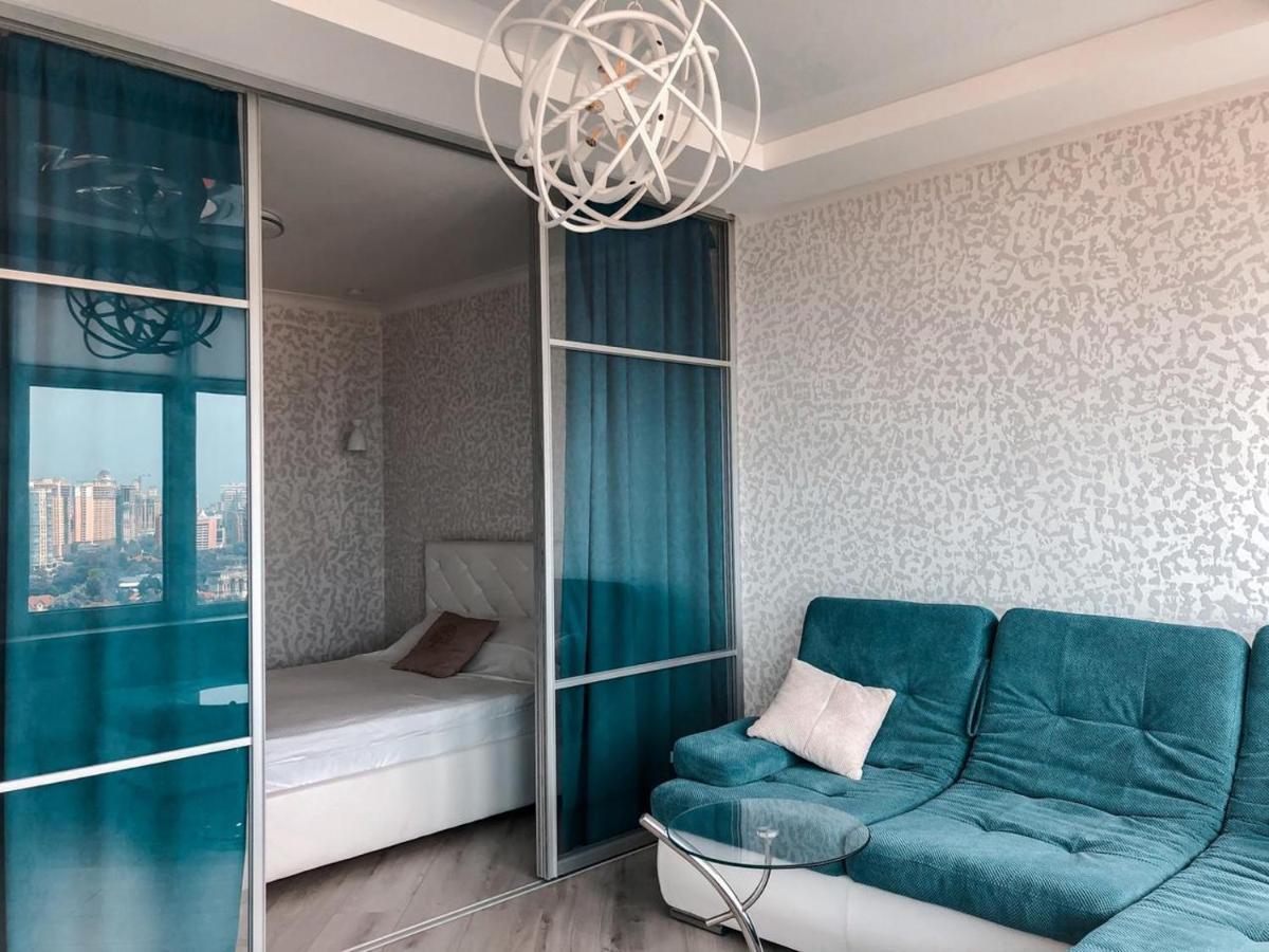 M&P Vip Appartments In Arkadia Odessa Esterno foto