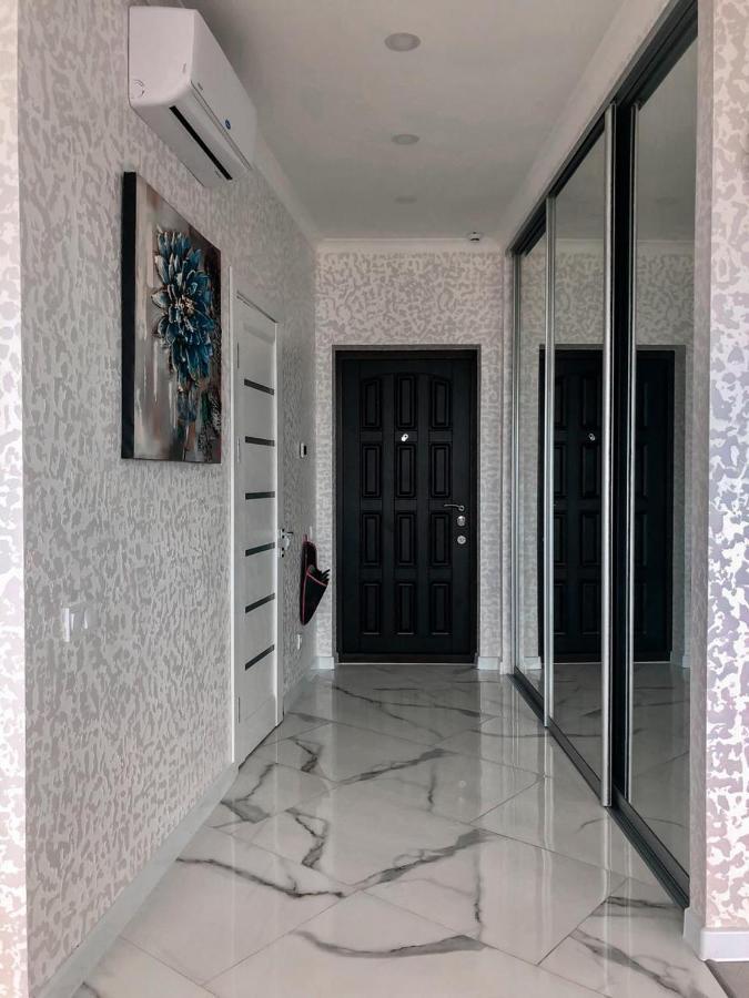 M&P Vip Appartments In Arkadia Odessa Esterno foto