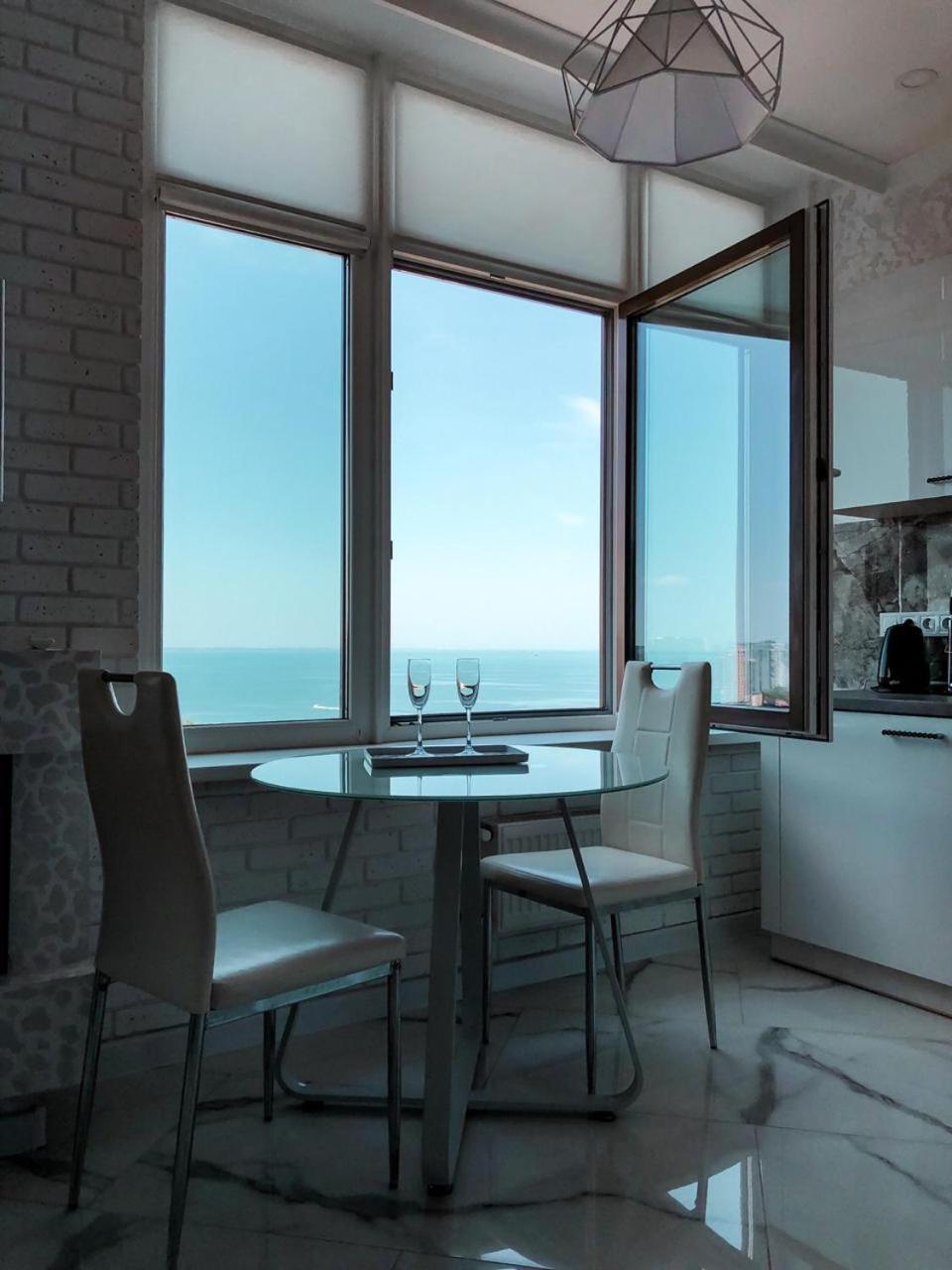 M&P Vip Appartments In Arkadia Odessa Camera foto