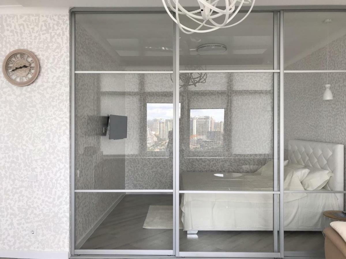 M&P Vip Appartments In Arkadia Odessa Esterno foto