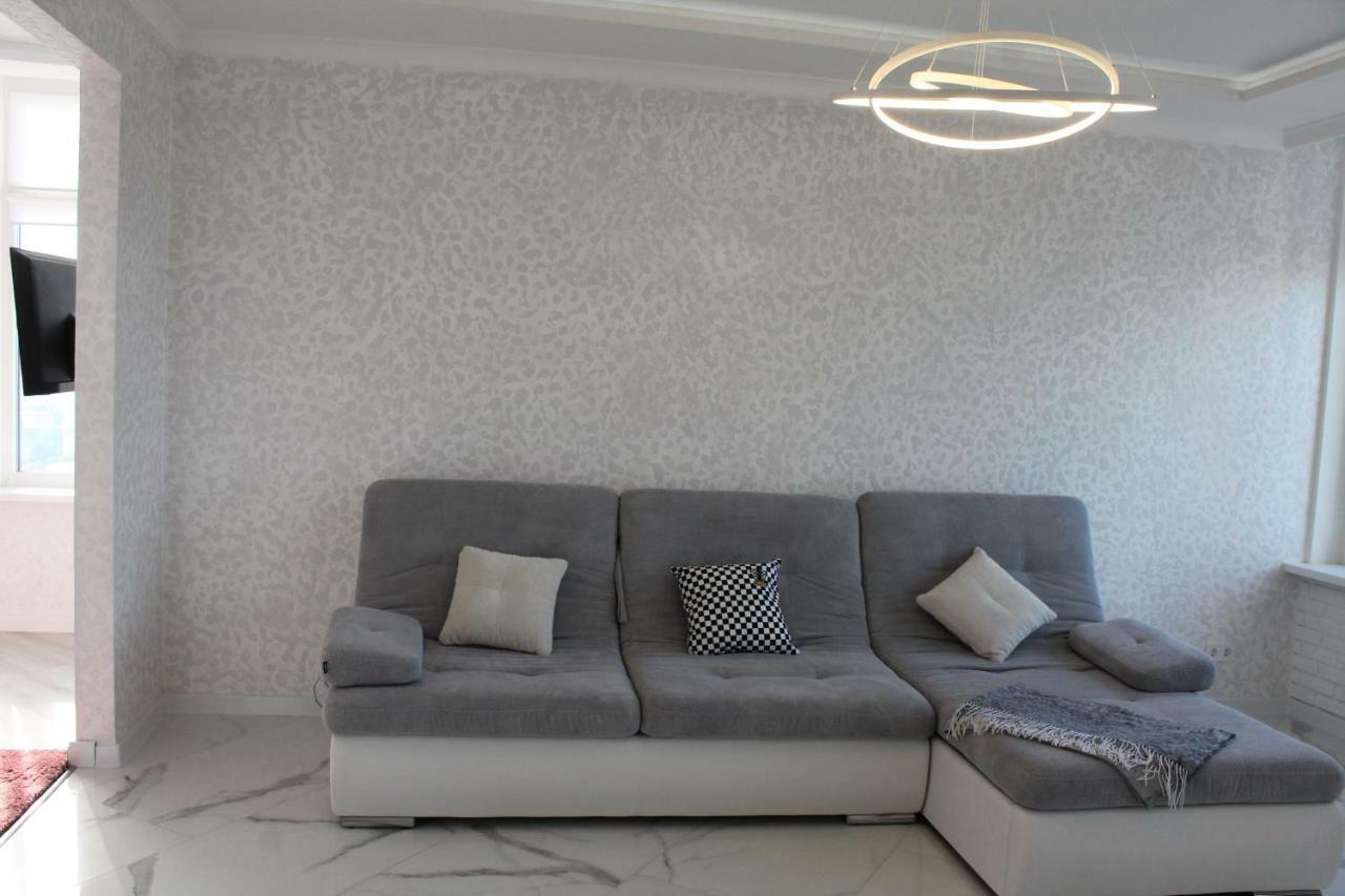 M&P Vip Appartments In Arkadia Odessa Esterno foto