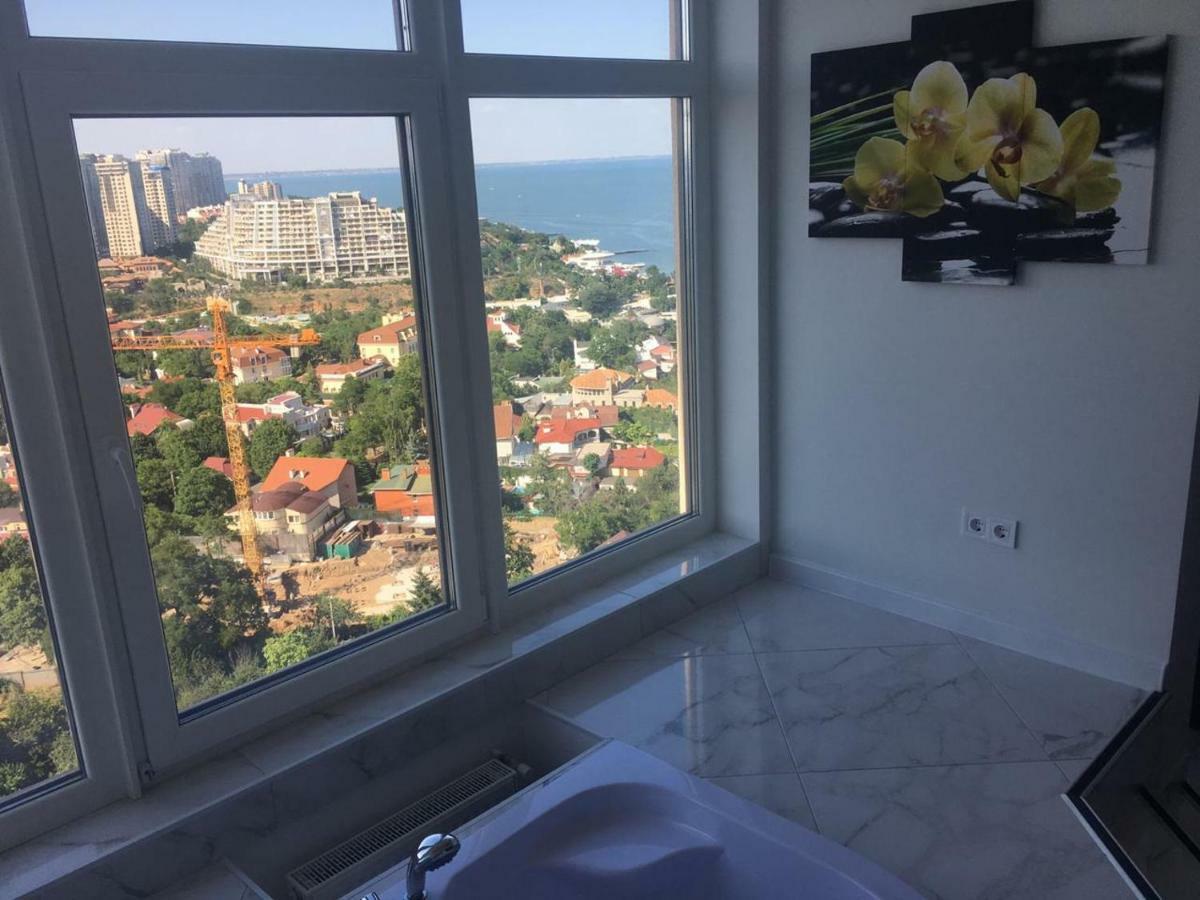 M&P Vip Appartments In Arkadia Odessa Esterno foto