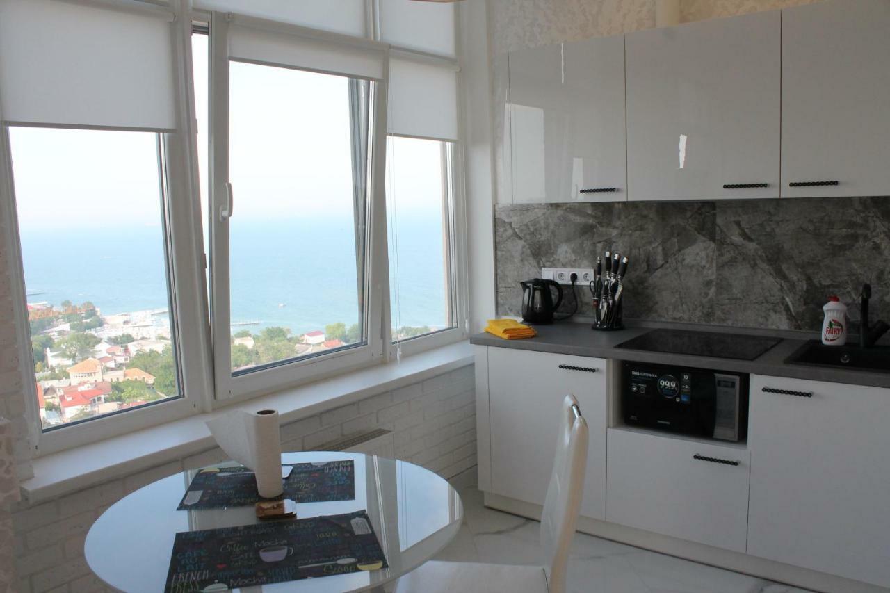 M&P Vip Appartments In Arkadia Odessa Esterno foto