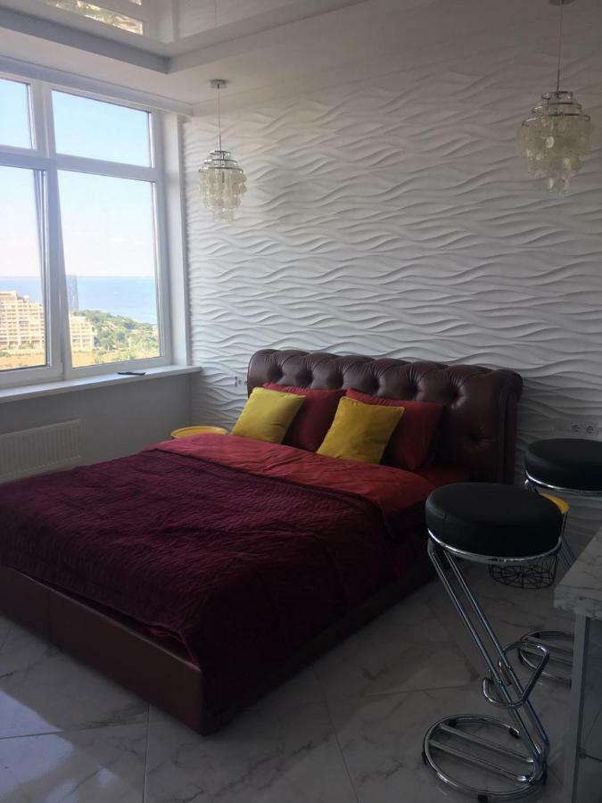 M&P Vip Appartments In Arkadia Odessa Esterno foto
