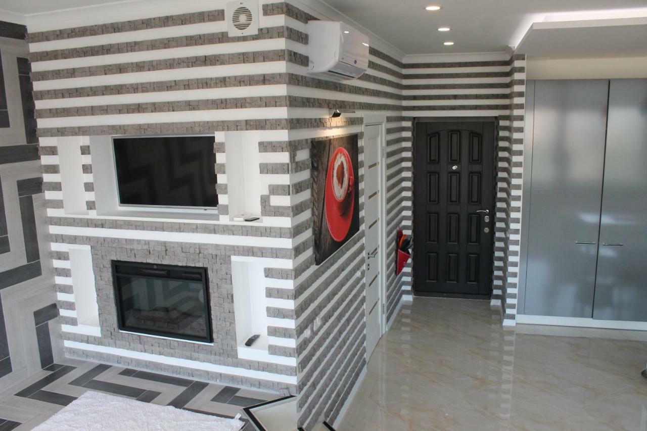 M&P Vip Appartments In Arkadia Odessa Esterno foto